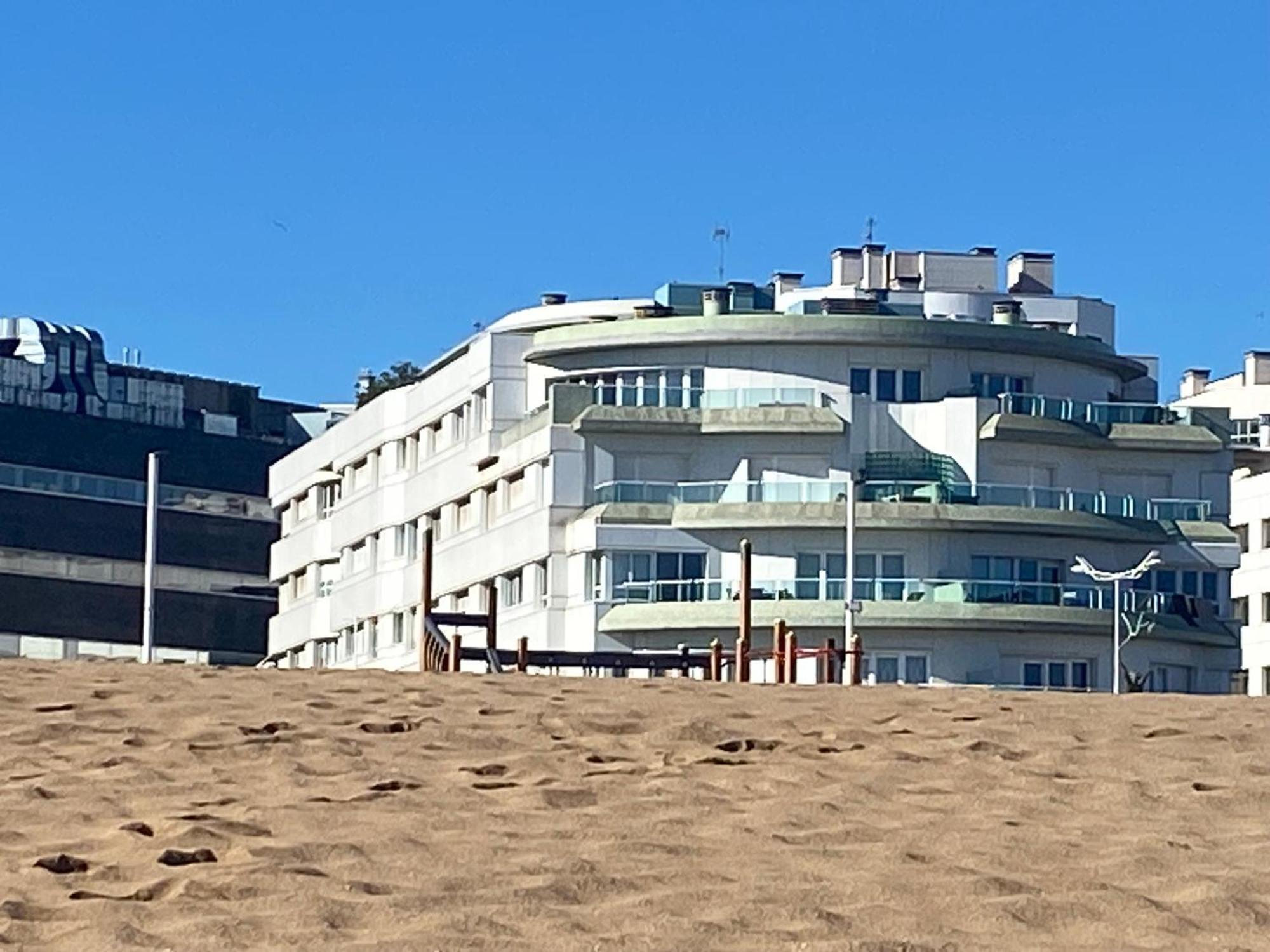 Poniente Beach Gijón Extérieur photo